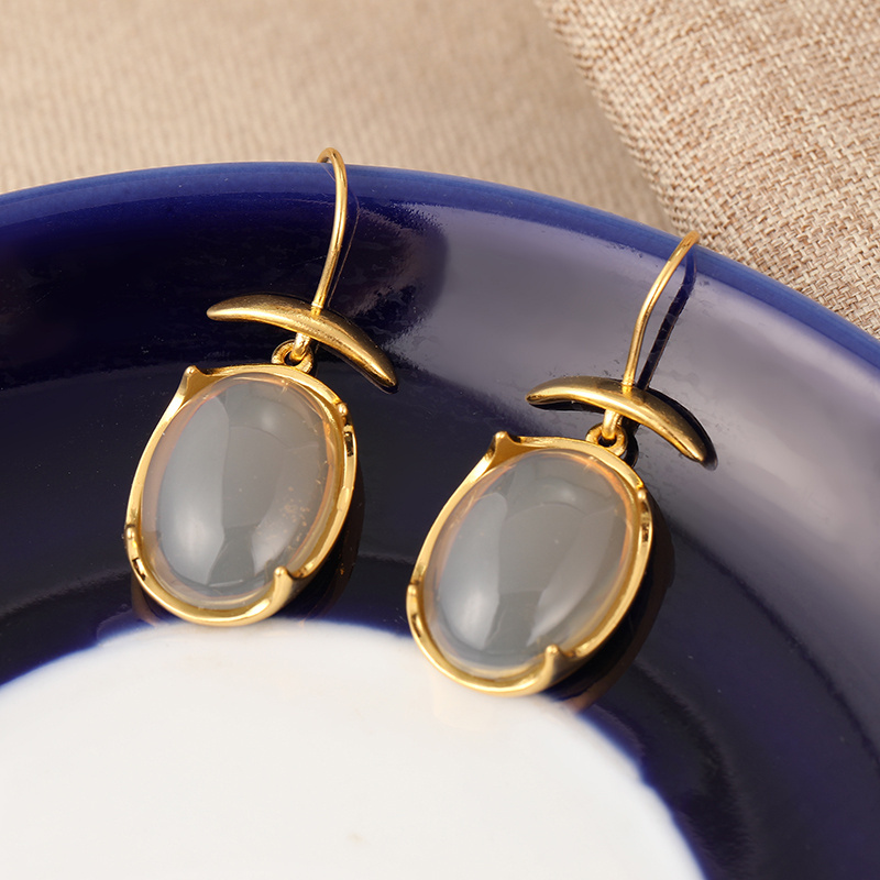 Golden Dangle Earrings with Grey Cat'S Eye Pendant